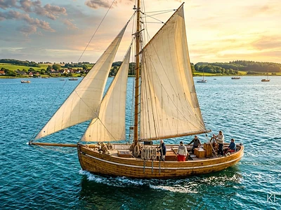 Traditionelles Segeln in der dänischen Südsee: Profirouten, Windtipps und sichere Häfen